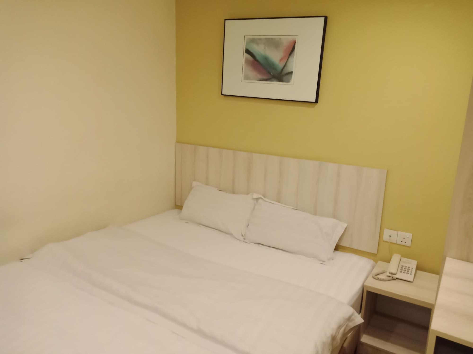 Hotel Zamburger Taman Segar - Previously Home Inn Taman Segar Kuala Lumpur Ngoại thất bức ảnh