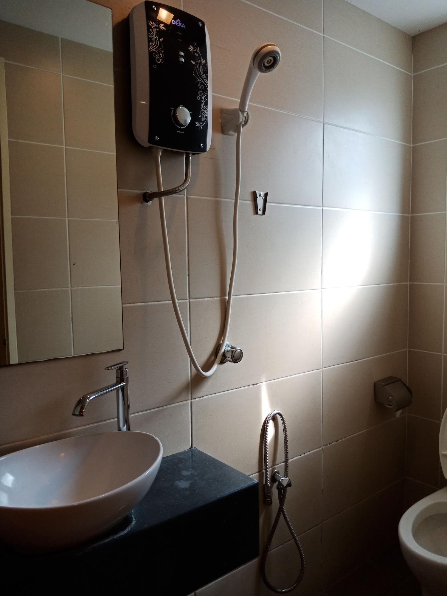 Hotel Zamburger Taman Segar - Previously Home Inn Taman Segar Kuala Lumpur Ngoại thất bức ảnh