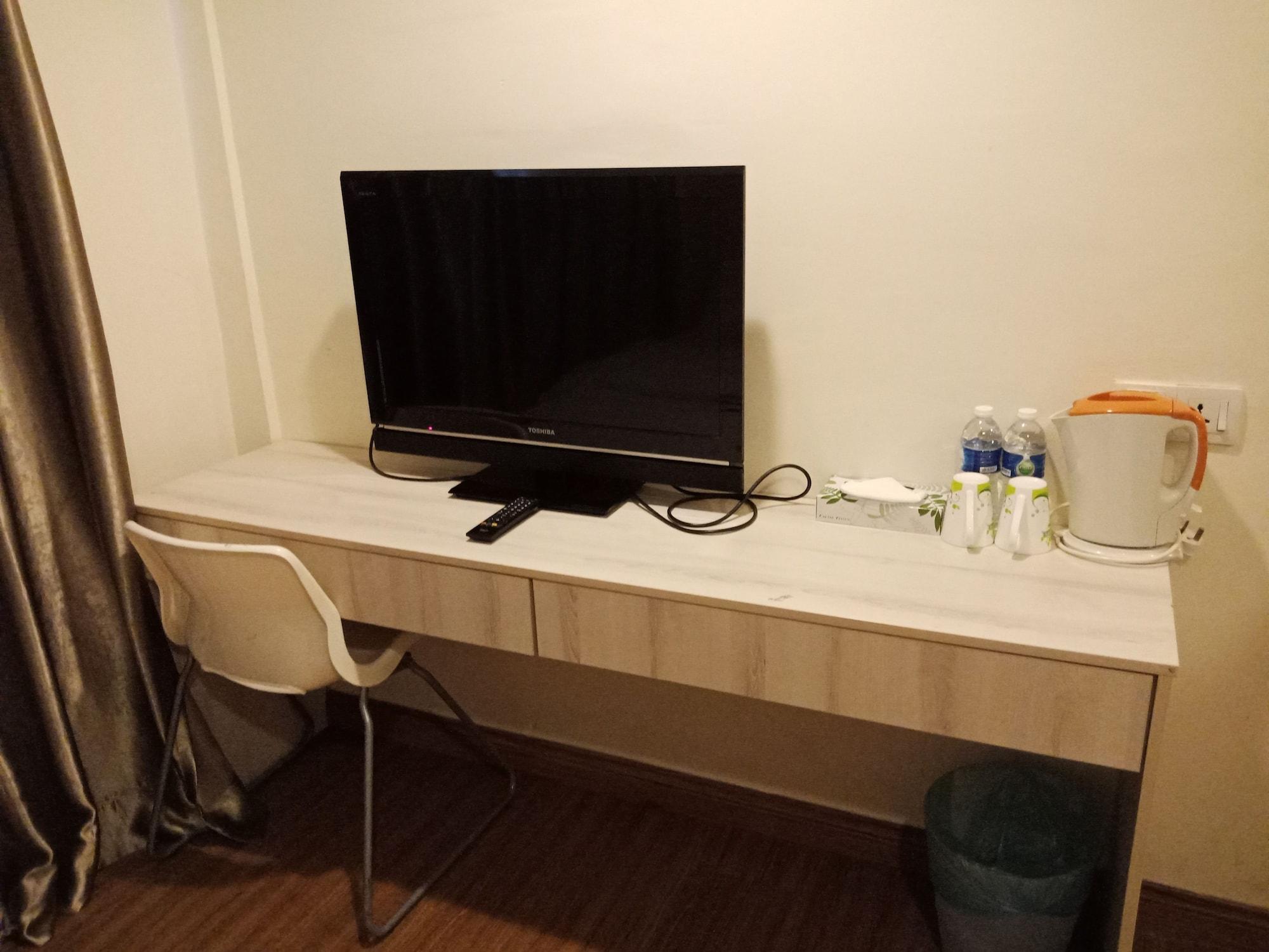 Hotel Zamburger Taman Segar - Previously Home Inn Taman Segar Kuala Lumpur Ngoại thất bức ảnh