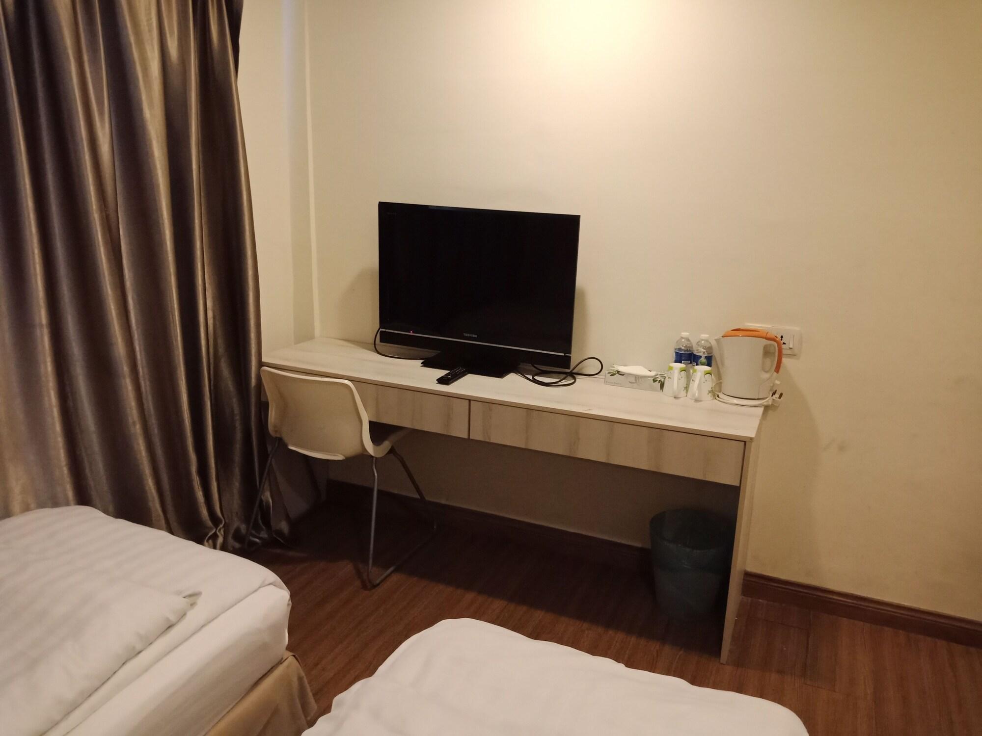 Hotel Zamburger Taman Segar - Previously Home Inn Taman Segar Kuala Lumpur Ngoại thất bức ảnh